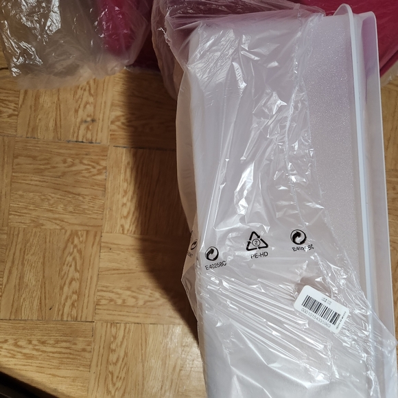 Tupperware Large Storage Tote - Picture 5 of 5